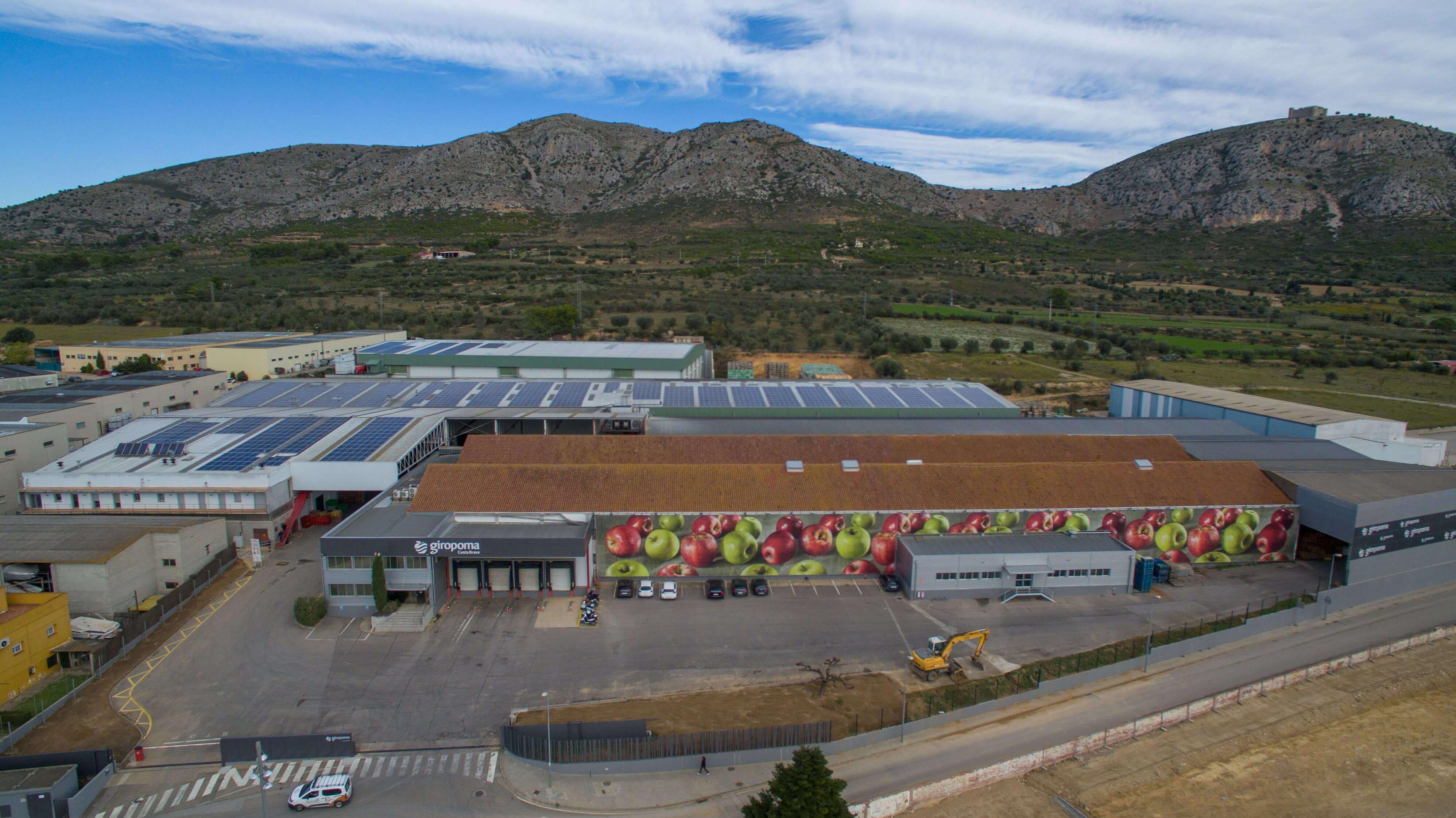 Giropoma, Costa Brava, España/ Instalación industrial en el tejado