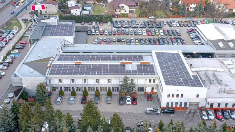 Instalacja PV SolarEdge na salonach samochodowych Grupy Cygan