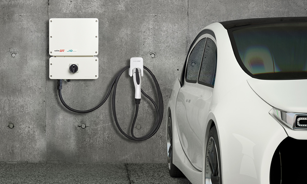 Charge Your EV with Solar Energy and Maximize Your Savings