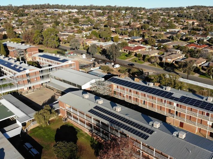 Commercial applications: Education Rooftops | SolarEdge